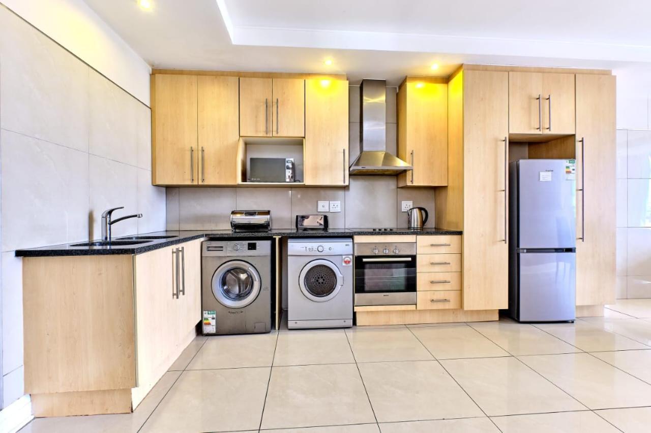 Sandton Serviced Apartments@Hydro جوهانسبورغ الغرفة الصورة