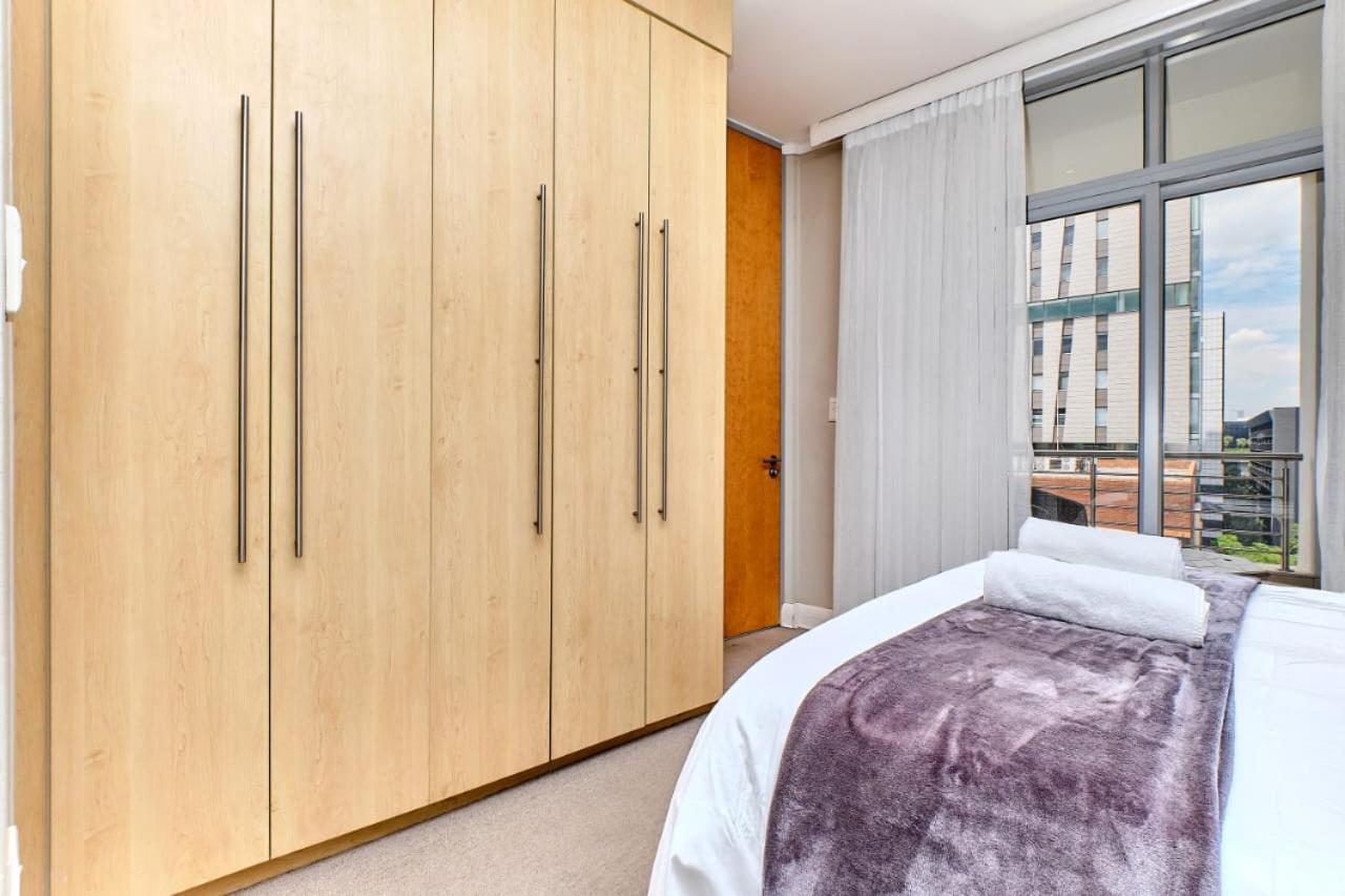 Sandton Serviced Apartments@Hydro جوهانسبورغ الغرفة الصورة